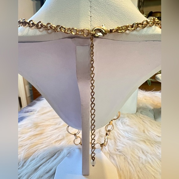 Vintage GV9 Gold
Just the necklace - Picture 5 of 8